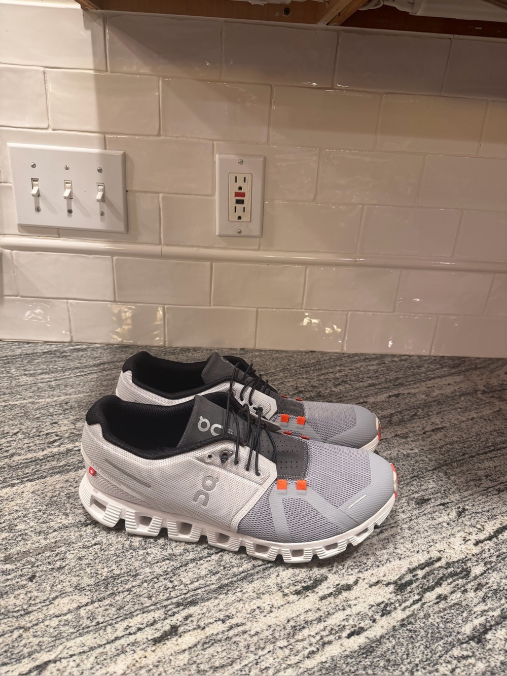 Men’s On Cloud Size 11.5